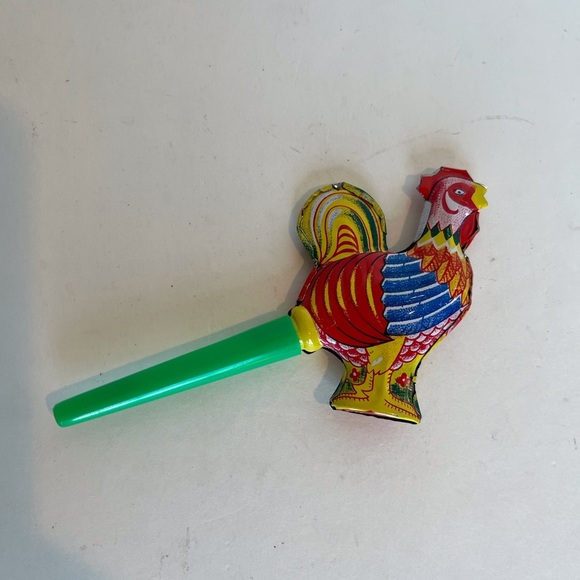 Vintage Rooster Tin Toy Whistle - Picture 2 of 11